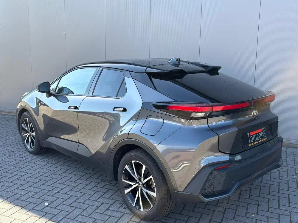 Toyota C-Hr 1.8 Hybrid 140PK First Edition Bi-Tone uit 2025, foto 4