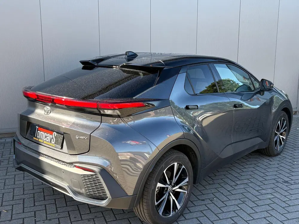 Toyota C-Hr 1.8 Hybrid 140PK First Edition Bi-Tone uit 2025, foto 5