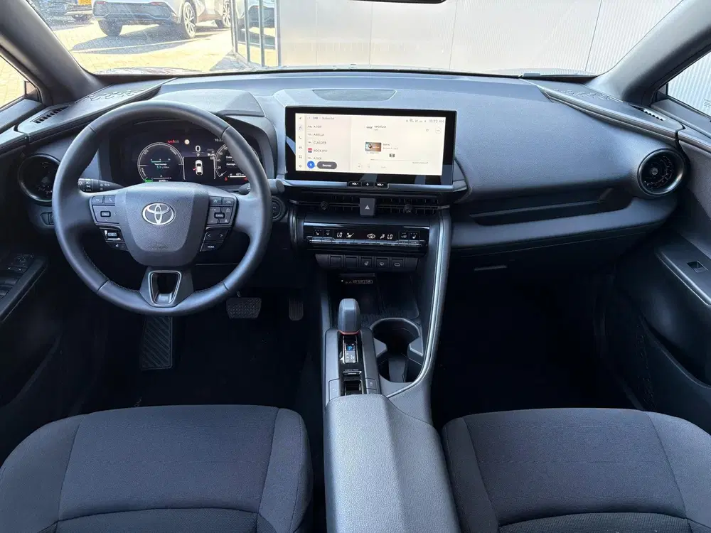 Toyota C-Hr 1.8 Hybrid 140PK First Edition Bi-Tone uit 2025, foto 7