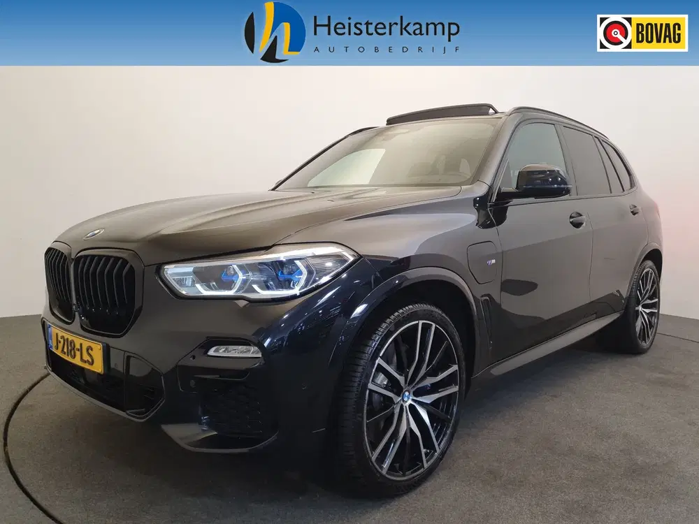 BMW X5 xDrive45e M-Sport High Executive Panoramad uit 2020
