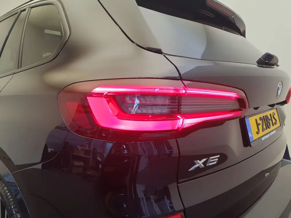 BMW X5 xDrive45e M-Sport High Executive Panoramad uit 2020, foto 11
