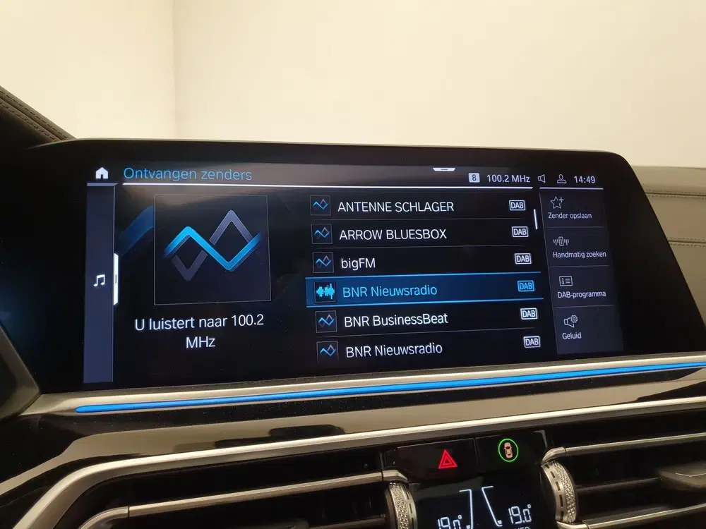 BMW X5 xDrive45e M-Sport High Executive Panoramad uit 2020, foto 16