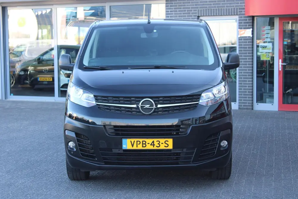 Opel Vivaro 2.0 CDTI L3H1 DC Edition Trekhaak uit 2022, foto 2