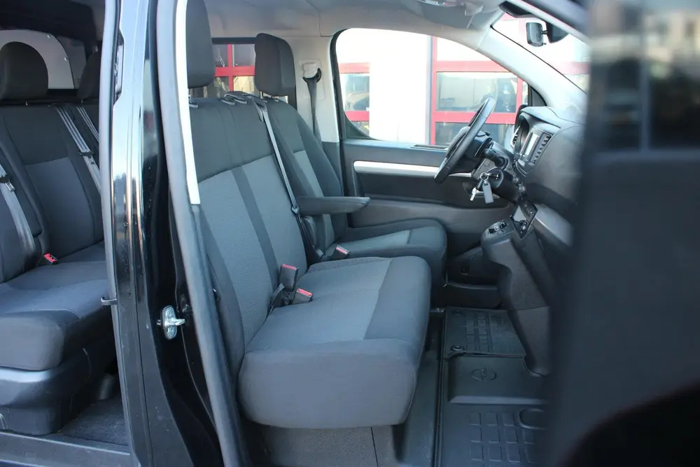 Opel Vivaro 2.0 CDTI L3H1 DC Edition Trekhaak uit 2022, foto 5