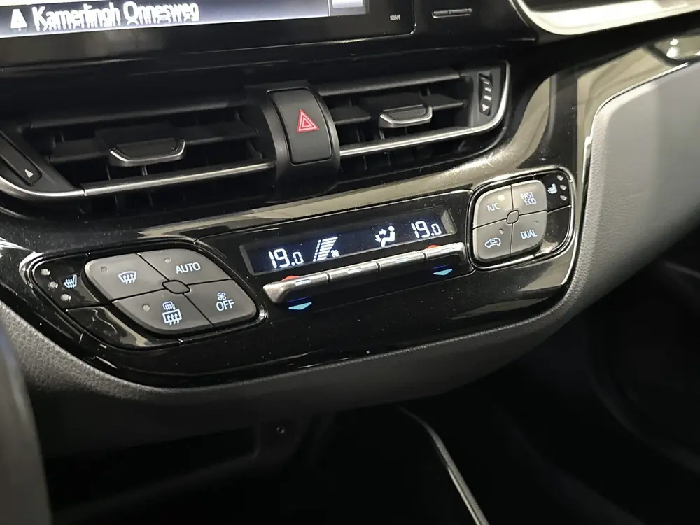 Toyota C-Hr 1.8 Hybrid Dynamic | NL Auto | Navigatie | Stoel uit 2019, foto 10