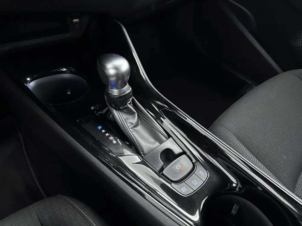Toyota C-Hr 1.8 Hybrid Dynamic | NL Auto | Navigatie | Stoel uit 2019, foto 11