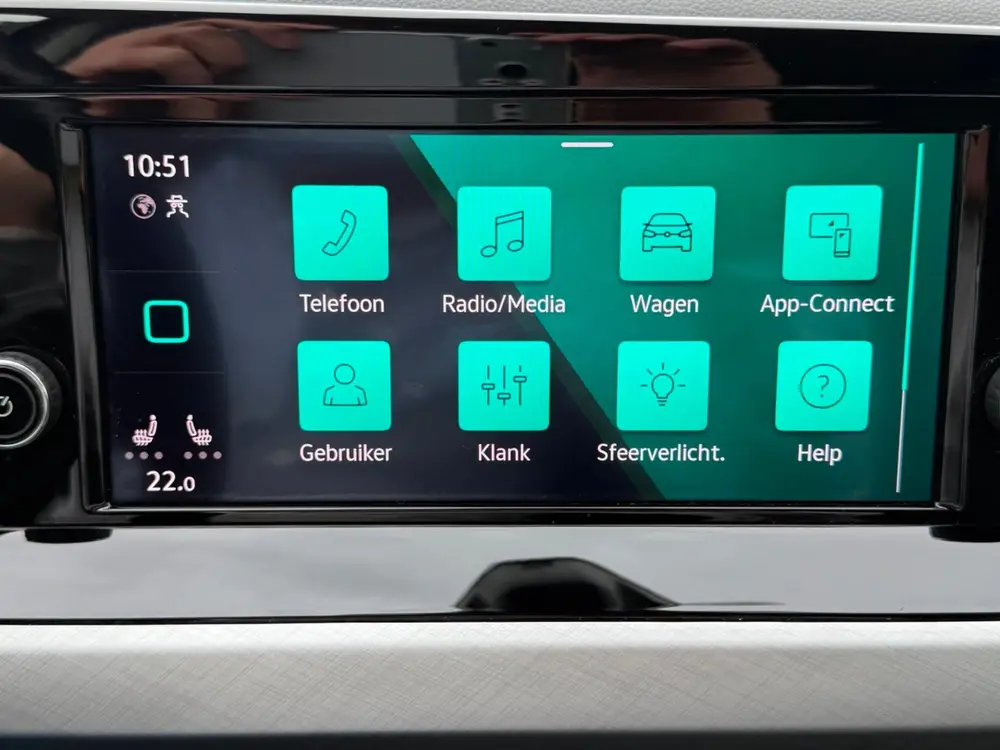 Volkswagen Golf 1.0 TSI Life, digitaal cockpit, stoelverwarm uit 2022, foto 14