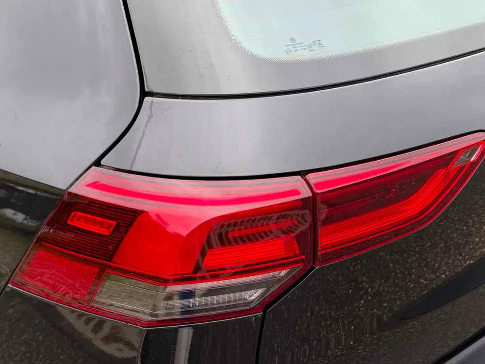 Volkswagen Golf 1.0 TSI Life, digitaal cockpit, stoelverwarm uit 2022, foto 19