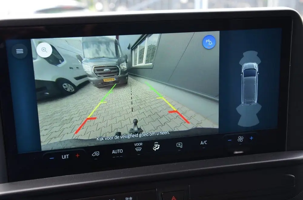 Ford Transit Custom 2.0 TDCi L1H1 Automaat uit 2024, foto 10