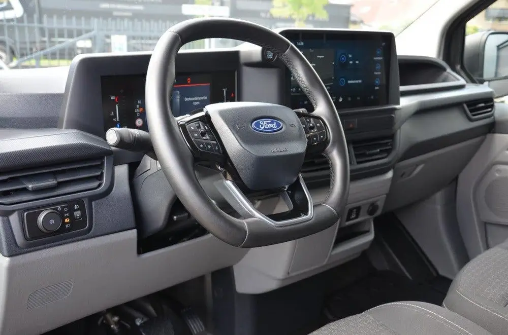 Ford Transit Custom 2.0 TDCi L1H1 Automaat uit 2024, foto 6