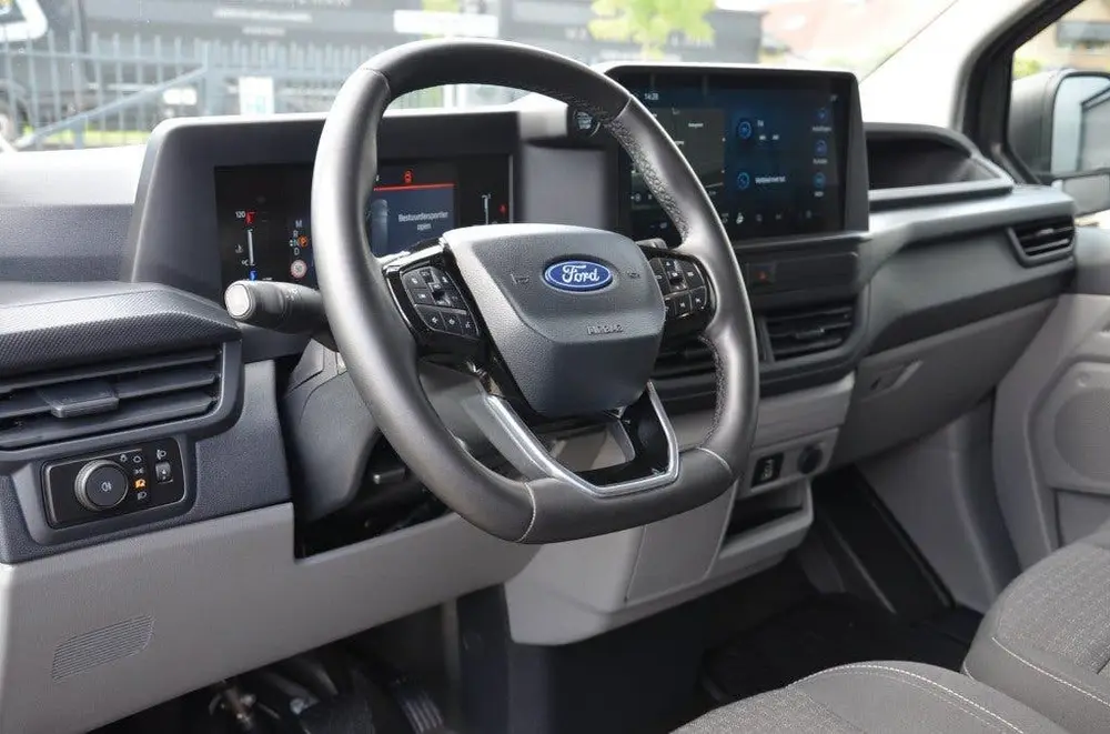 Ford Transit Custom 2.0 TDCi L1H1 Automaat uit 2024, foto 7