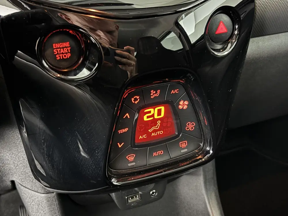 Peugeot 108 1.0 e-VTi Blue Lease Executive | CAMERA | uit 2019, foto 10