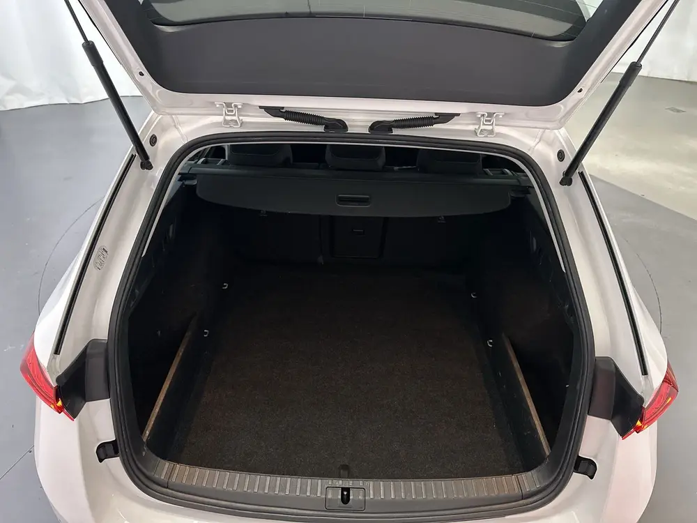 Skoda Octavia 1.0 TSI 110pk Ambition Navigatie Trekhaa uit 2022, foto 7