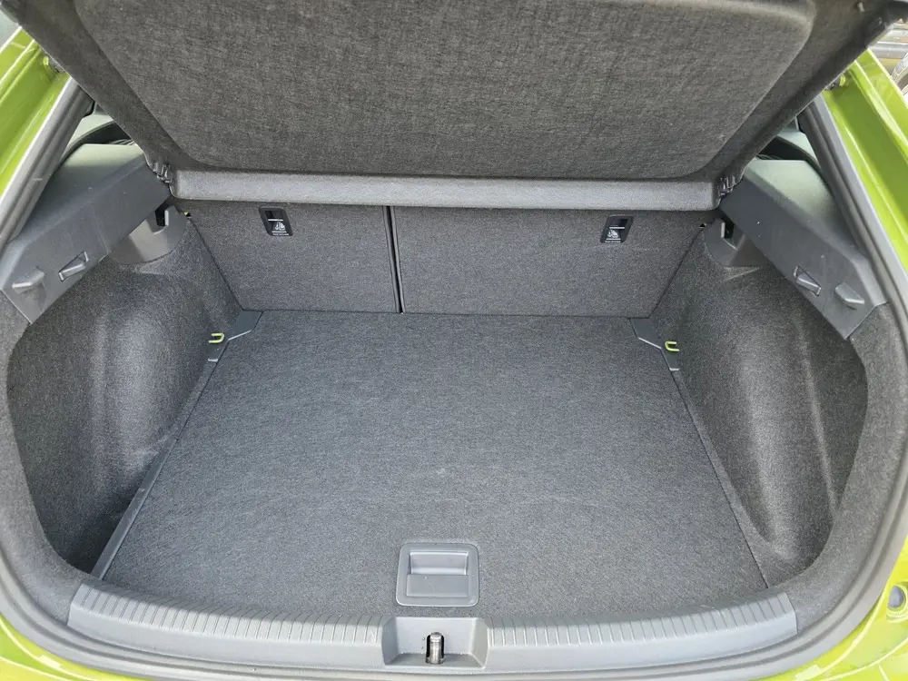 Volkswagen Taigo 1.5 TSI R-Line |MATRIX|CARPLAY| (bj 2024) uit 2024, foto 12