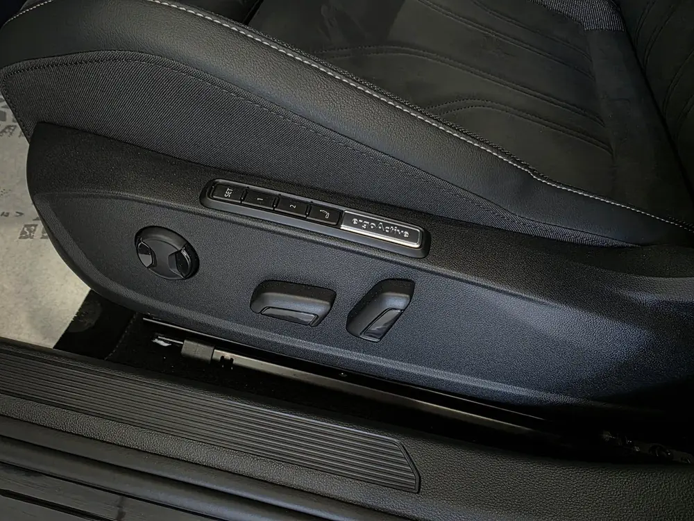 Volkswagen Golf 1.5 eHybrid Style Edition |Carplay|Cruise Co uit 2025, foto 11