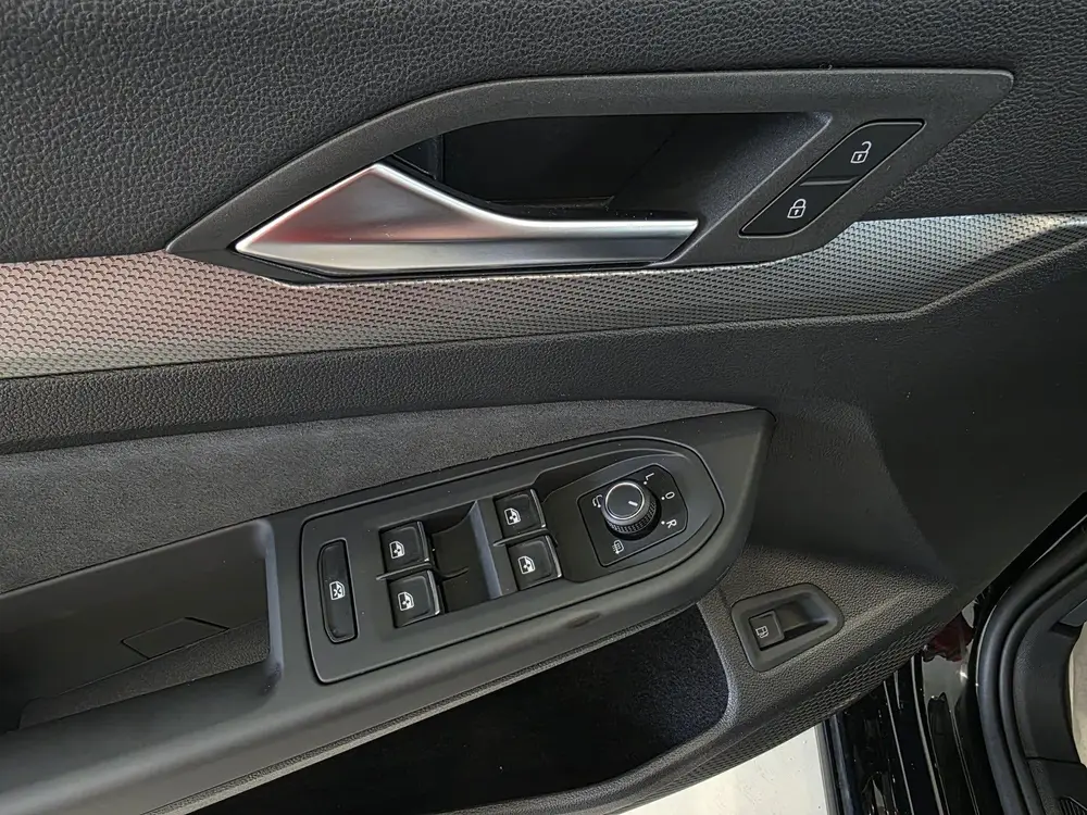 Volkswagen Golf 1.5 eHybrid Style Edition |Carplay|Cruise Co uit 2025, foto 12