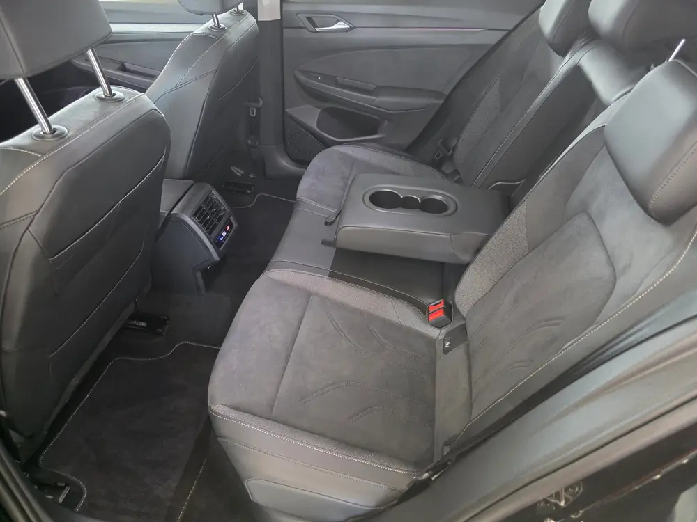 Volkswagen Golf 1.5 eHybrid Style Edition |Carplay|Cruise Co uit 2025, foto 8