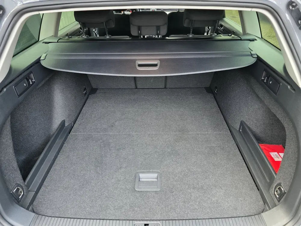 Volkswagen Passat Variant 1.5 TSI Business |Virtual Clock|Ca uit 2022, foto 11