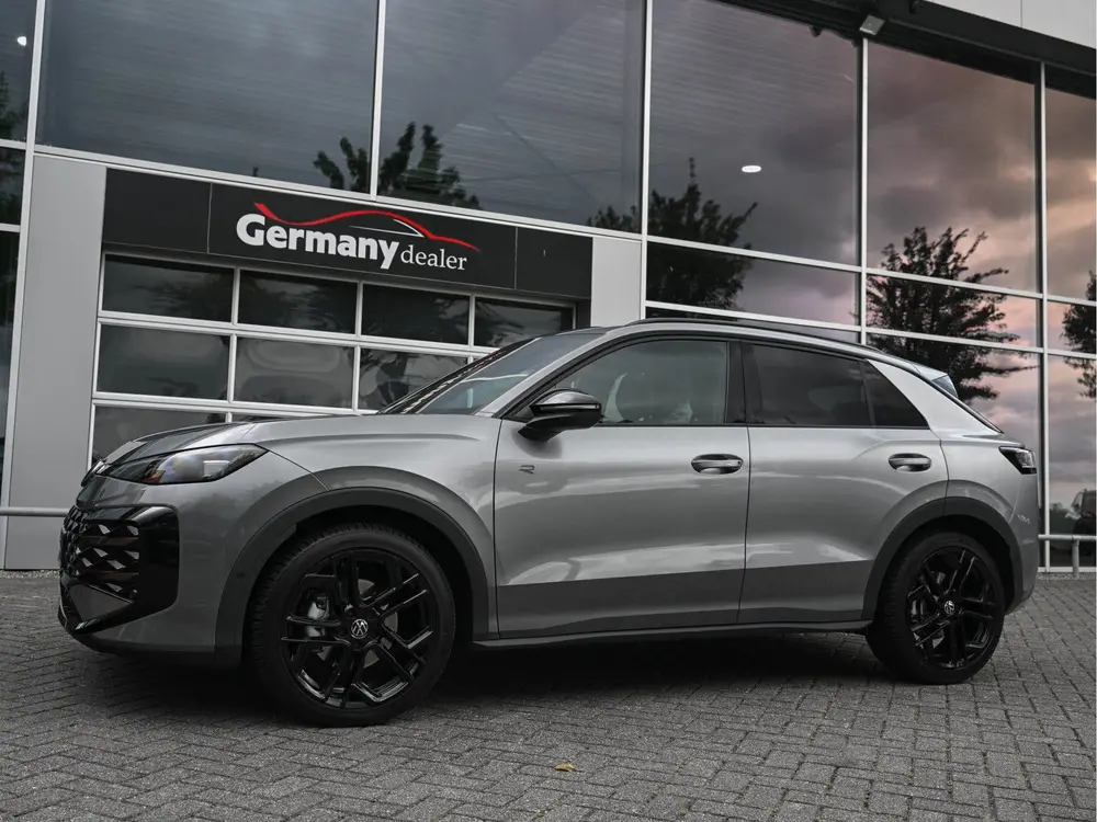 Volkswagen T-Roc 1.5 eTsi R-Line 150pk Pano Trekhaak Keyless uit 2026, foto 10