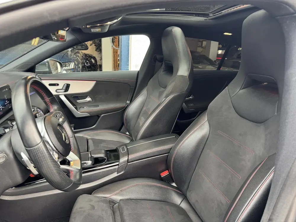 Mercedes-Benz CLA 200 AMG Premium Plus uit 2020, foto 8