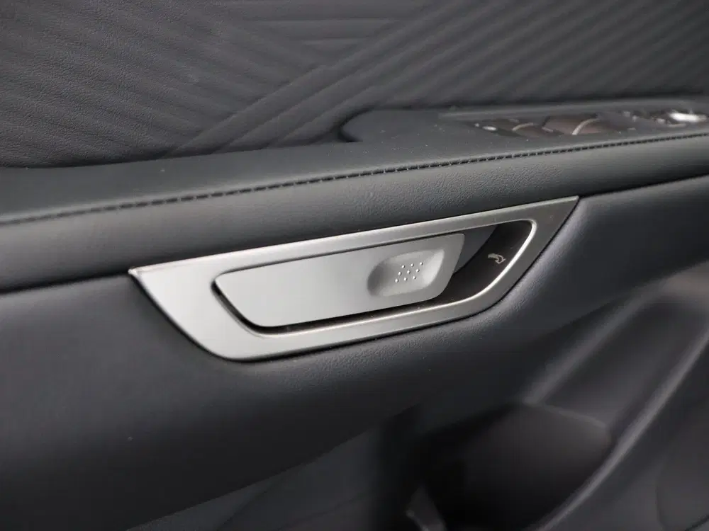 Lexus ES 350e Luxury Line uit 2026, foto 12
