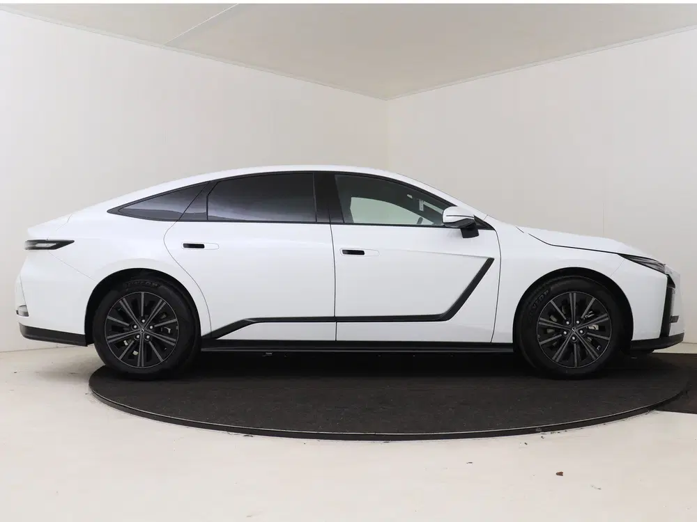 Lexus ES 350e Luxury Line uit 2026, foto 14