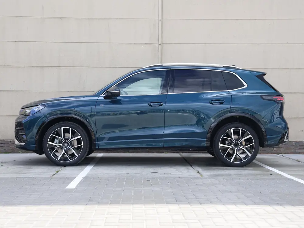 Volkswagen Tiguan R-Line Edition 1.5 eHybrid 204 PK | Head u uit 2026, foto 11