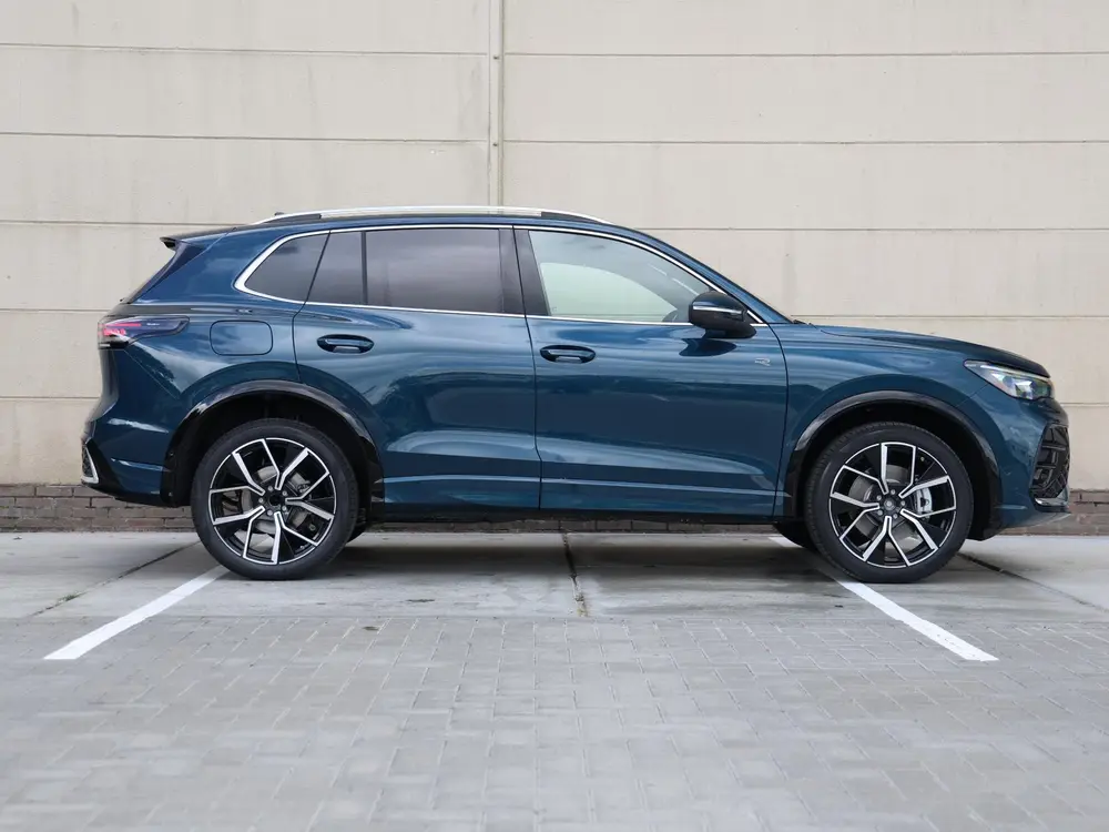 Volkswagen Tiguan R-Line Edition 1.5 eHybrid 204 PK | Head u uit 2026, foto 2