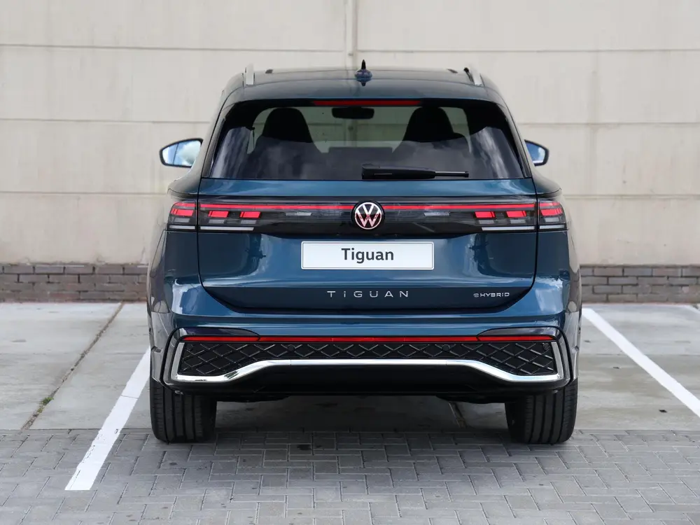 Volkswagen Tiguan R-Line Edition 1.5 eHybrid 204 PK | Head u uit 2026, foto 6
