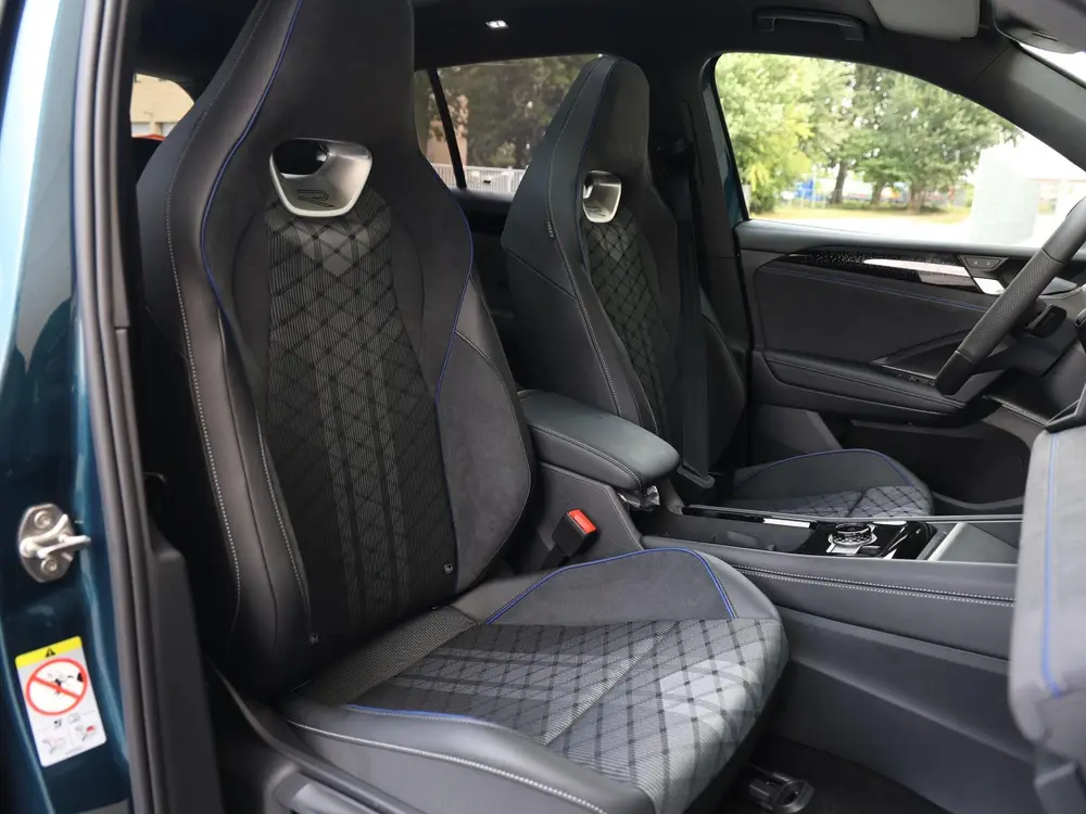 Volkswagen Tiguan R-Line Edition 1.5 eHybrid 204 PK | Head u uit 2026, foto 8