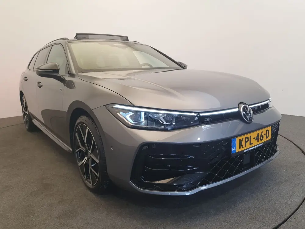 Volkswagen Passat Variant 1.5 eHybrid 272pk DSG/AUT R-Line P uit 2025, foto 5