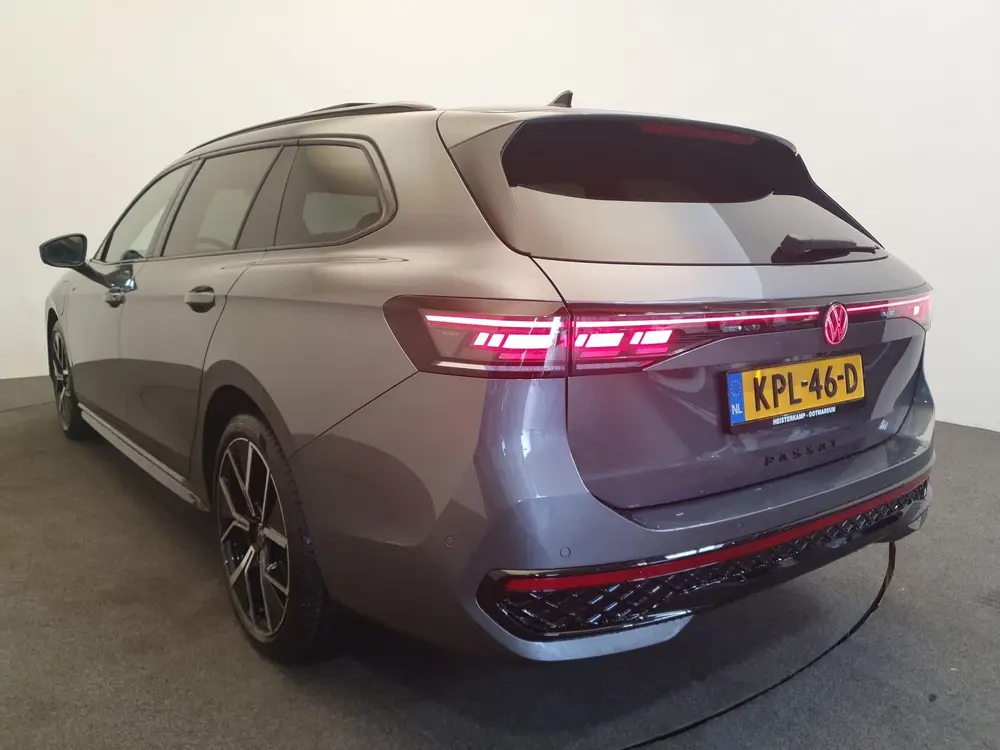Volkswagen Passat Variant 1.5 eHybrid 272pk DSG/AUT R-Line P uit 2025, foto 8