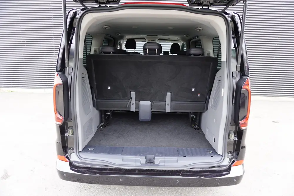 Volkswagen E-Transporter Caravelle 32 L1H1 Style 2 Schuifdeu uit 2025, foto 14