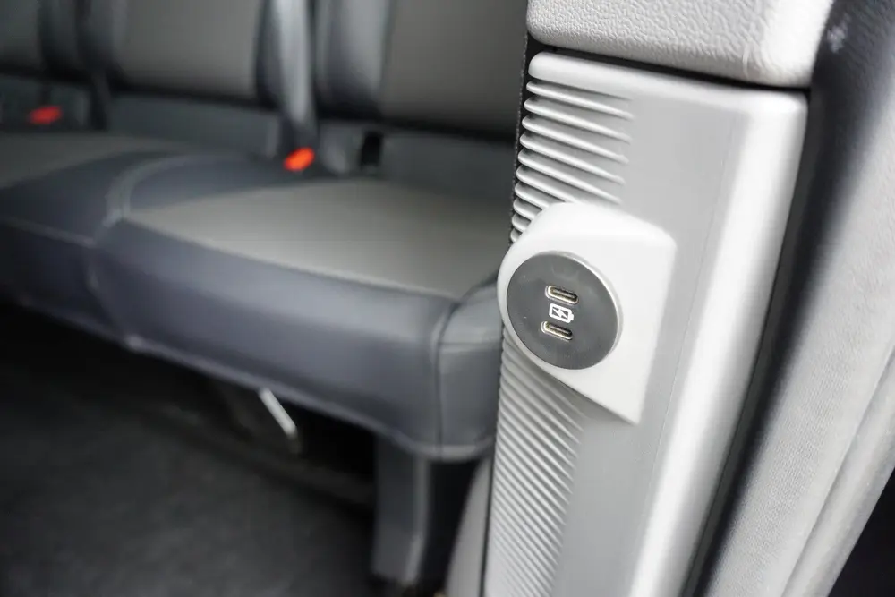 Volkswagen E-Transporter Caravelle 32 L1H1 Style 2 Schuifdeu uit 2025, foto 6