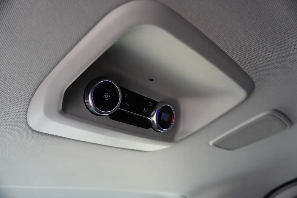 Volkswagen E-Transporter Caravelle 32 L1H1 Style 2 Schuifdeu uit 2025, foto 7