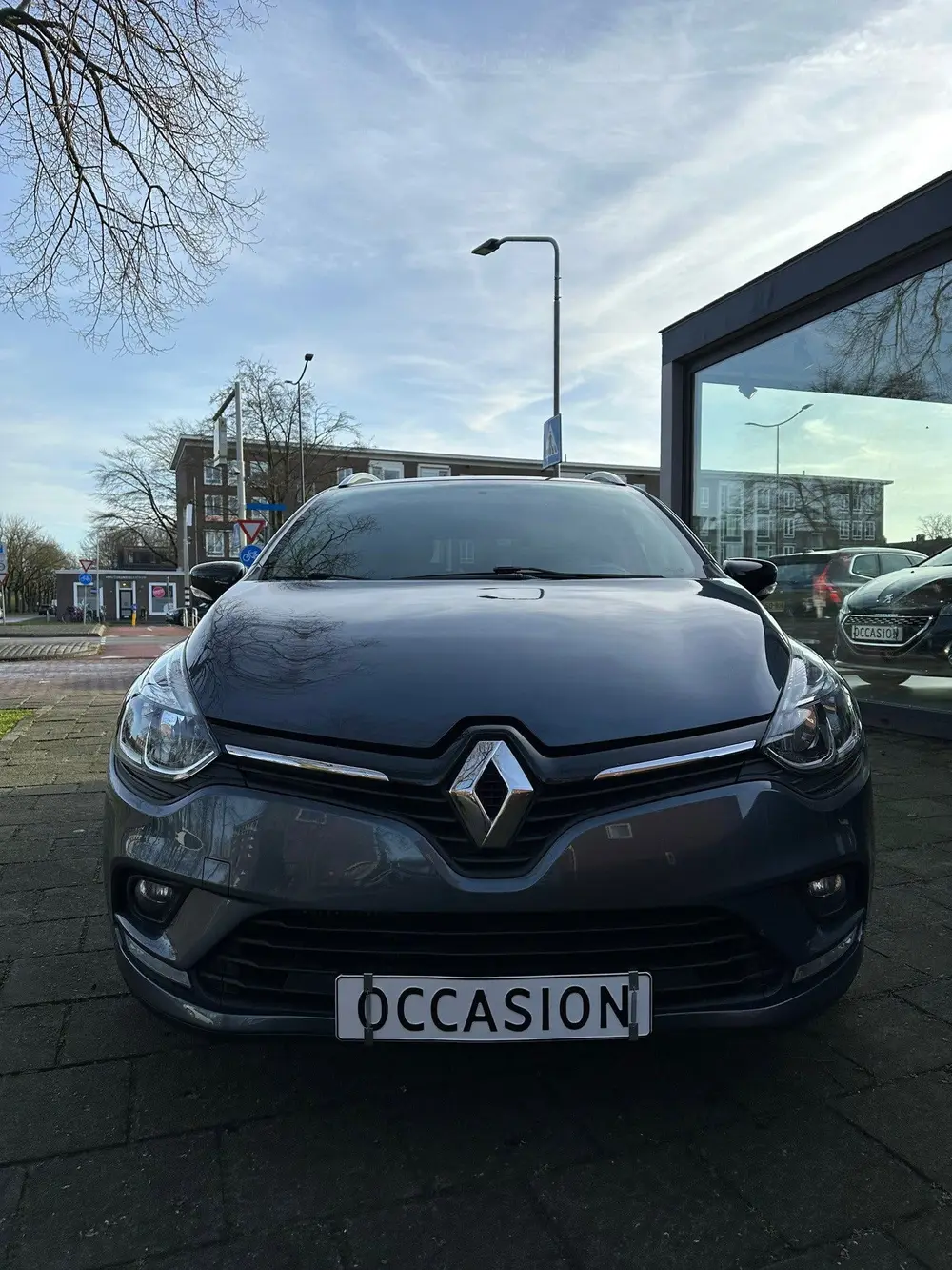 Renault Clio 0.9 TCe Limited | Apple Carplay | LM-Vel uit 2019, foto 2