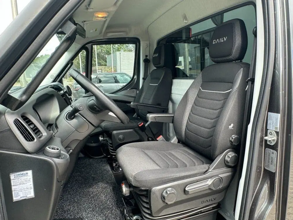 Iveco Daily 50C21 Hi-matic Tijhof bj2024 *Full option+ uit 2024, foto 8