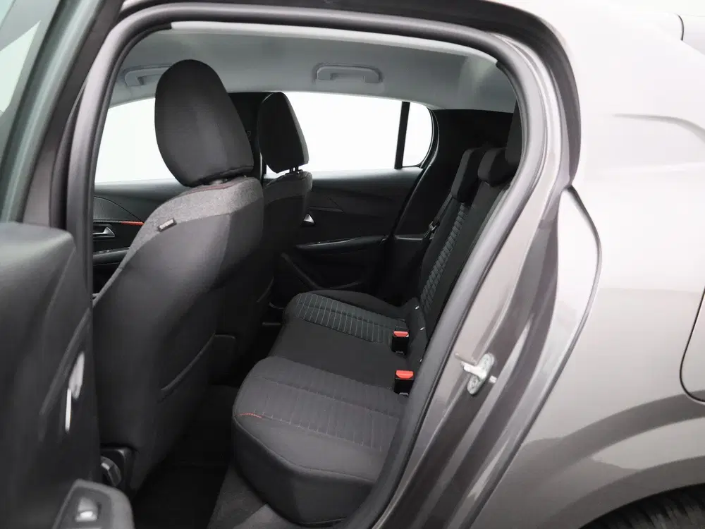 Peugeot 208 1.2 PureTech Active Pack uit 2023, foto 10