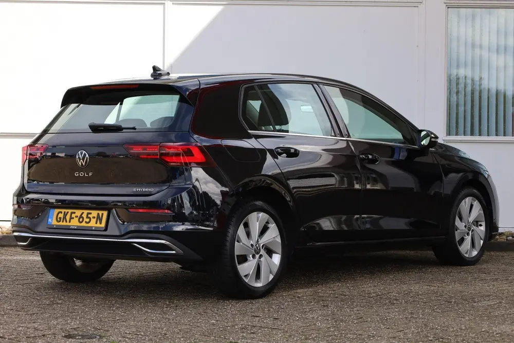 Volkswagen Golf 1.4 eHybrid 204pk Style | SoH 92% | All-Seas uit 2022, foto 2