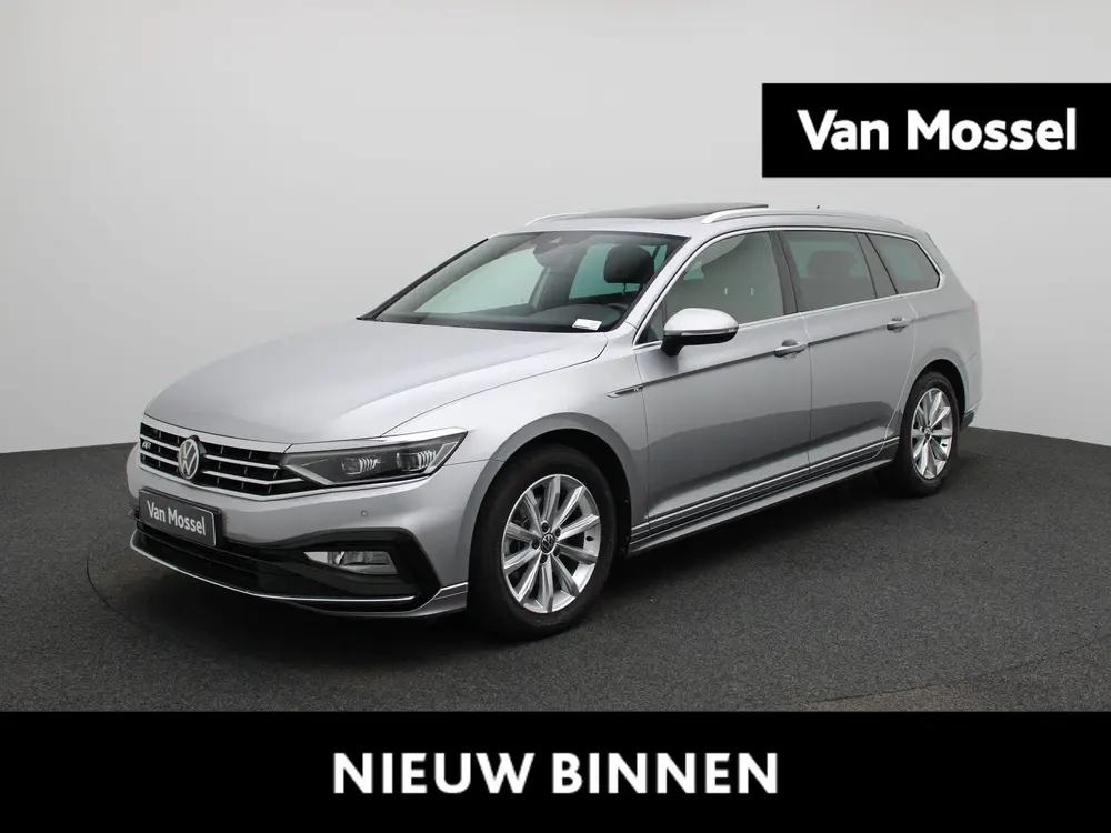 Volkswagen Passat Variant 1.5 TSI OPF DSG7 Elegance Business uit 2022