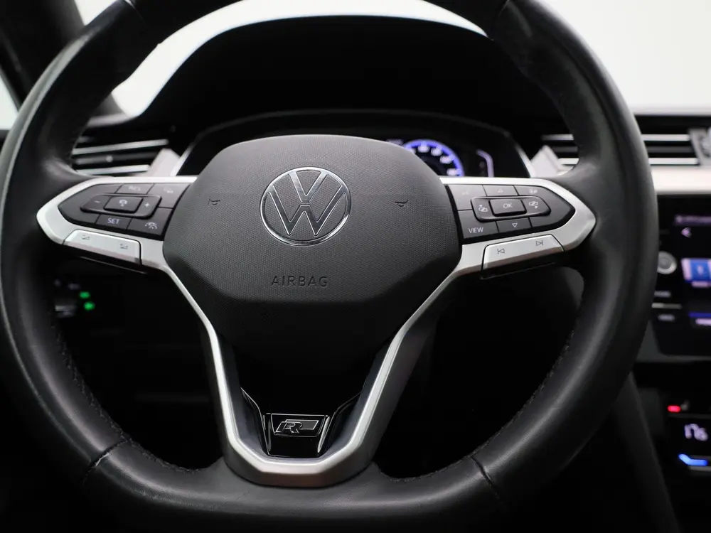 Volkswagen Passat Variant 1.5 TSI OPF DSG7 Elegance Business uit 2022, foto 7