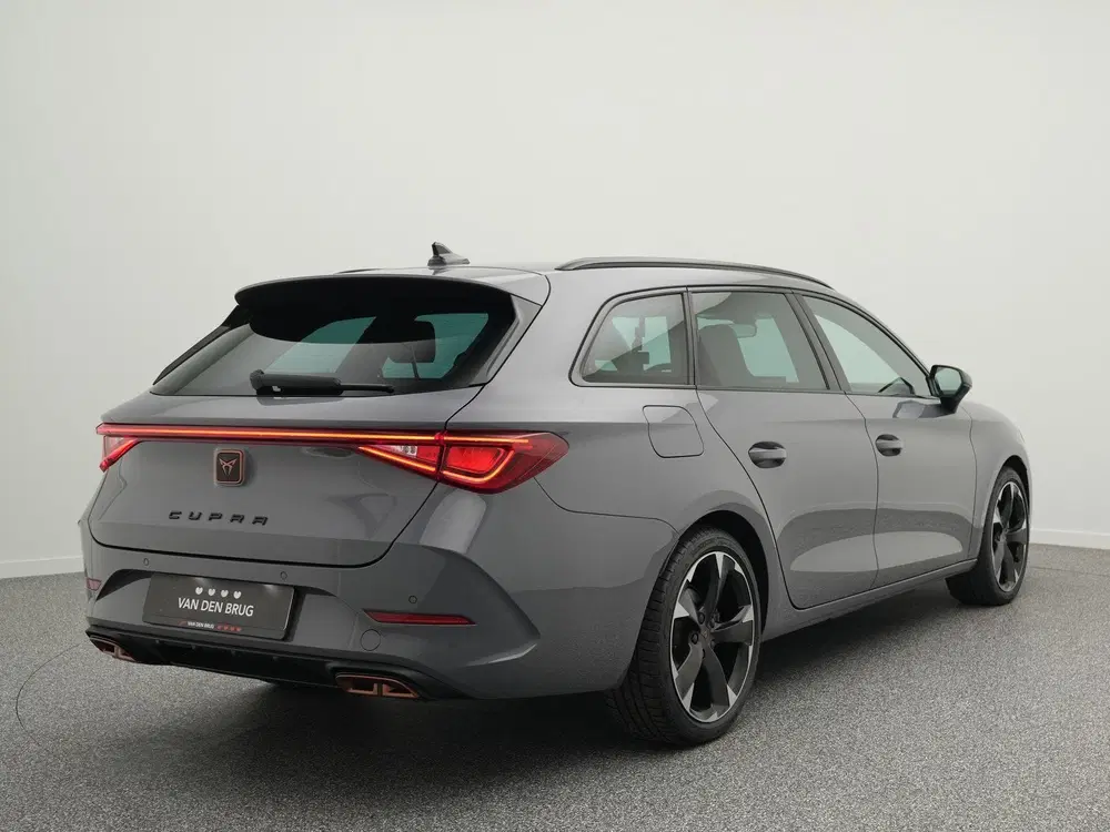 Cupra Leon 1.4 e-Hybrid 204pk uit 2023, foto 2
