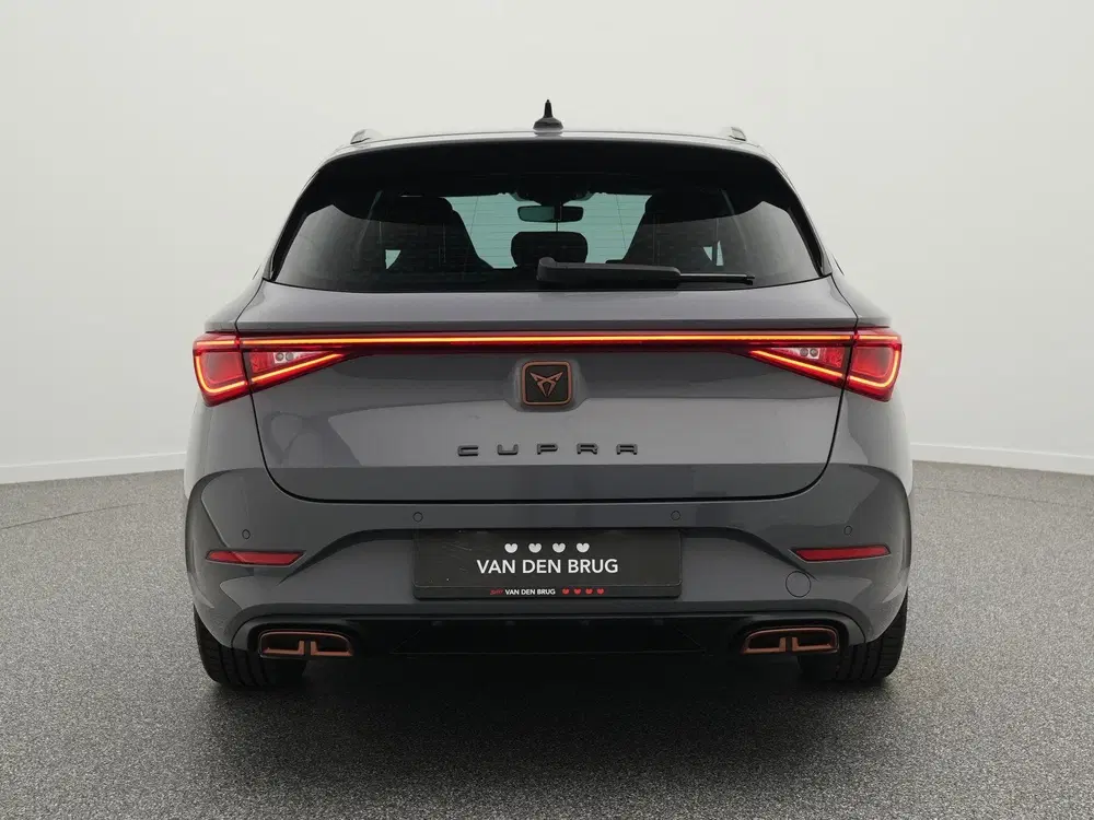 Cupra Leon 1.4 e-Hybrid 204pk uit 2023, foto 5