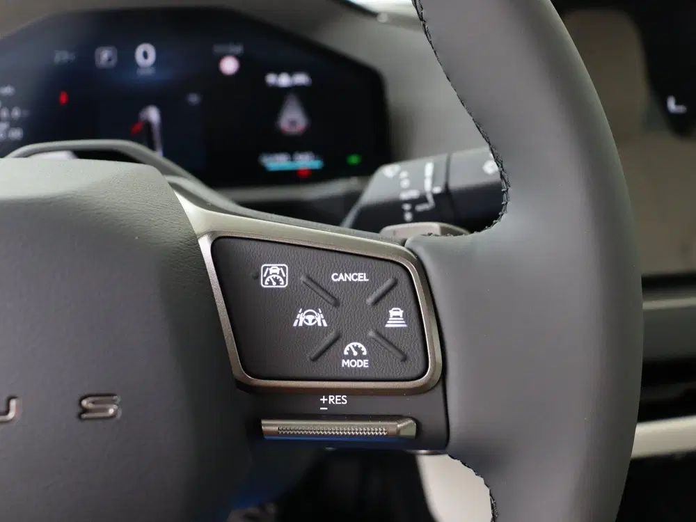 Lexus ES Luxury Line uit 2026, foto 18