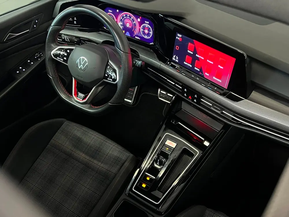 Volkswagen Golf 2.0 TSI GTI|PANO|KEYLESS|CAMERA|TREKHAAK|MAT uit 2024, foto 3