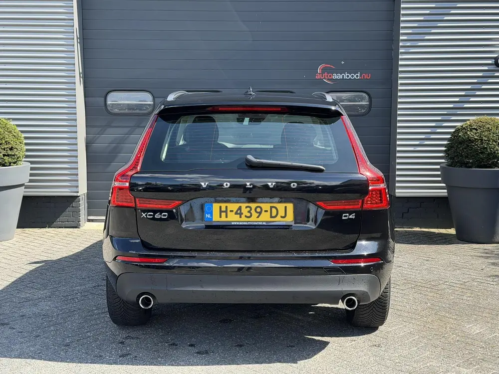 Volvo XC60 2.0 D4 Momentum | Camera | Navigatie | Lederen Be uit 2019, foto 6