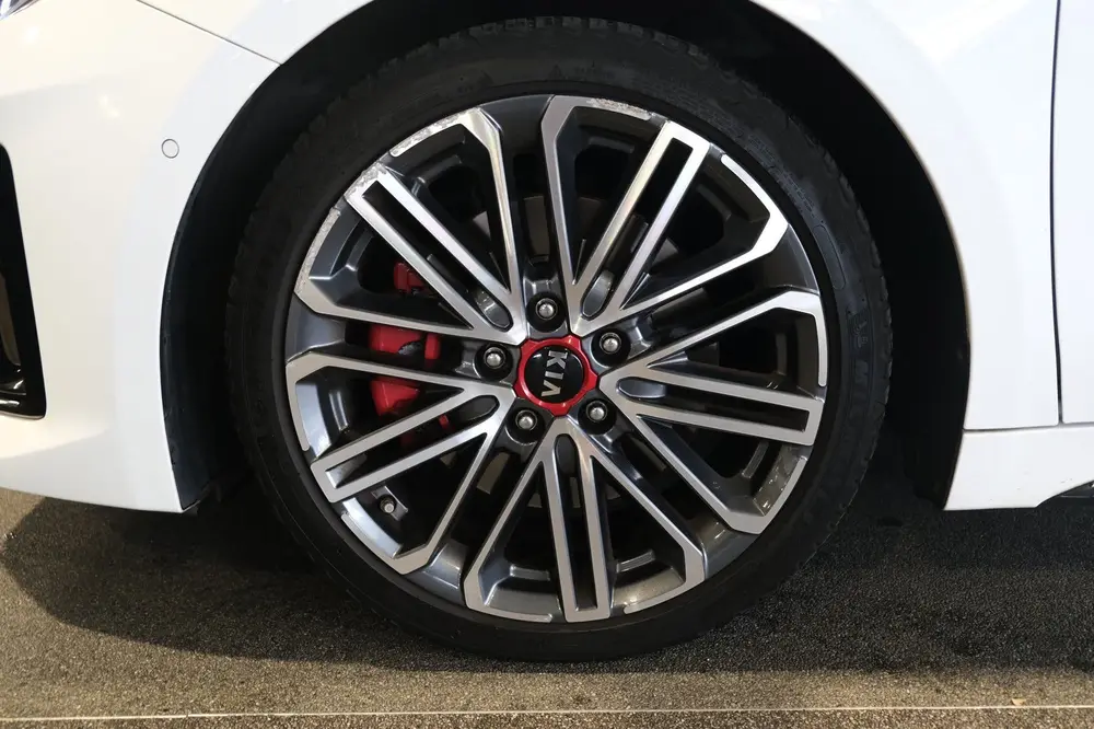 Kia ProCeed 1.6 T-GDI 204pk GT-Line Aut Pano Navi Cam uit 2019, foto 17