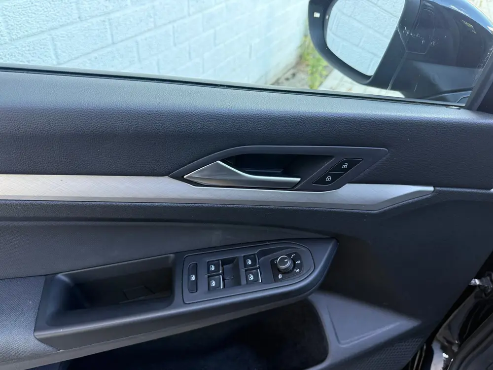 Volkswagen Golf 1.5 eTSI R-Line AUTOMAAT/AMBIANCE/ACC/ASSIST uit 2020, foto 17