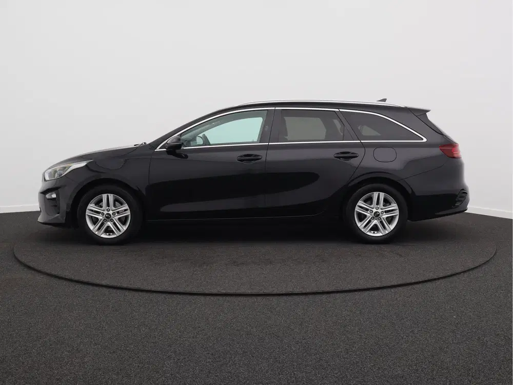Kia Ceed 1.5 T-GDi DynamicPlusLine uit 2021, foto 10