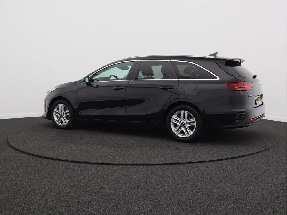 Kia Ceed 1.5 T-GDi DynamicPlusLine uit 2021, foto 12